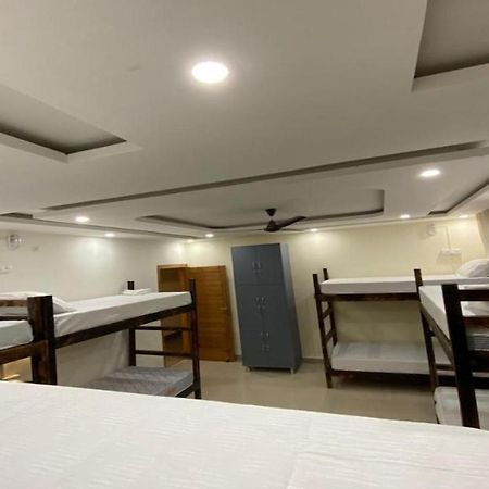 Madpackers Mcleodganj Ostello Dharamshala Esterno foto